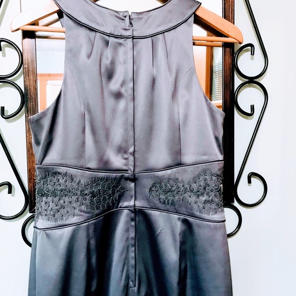 Formal Dress - Picture 3 of 8